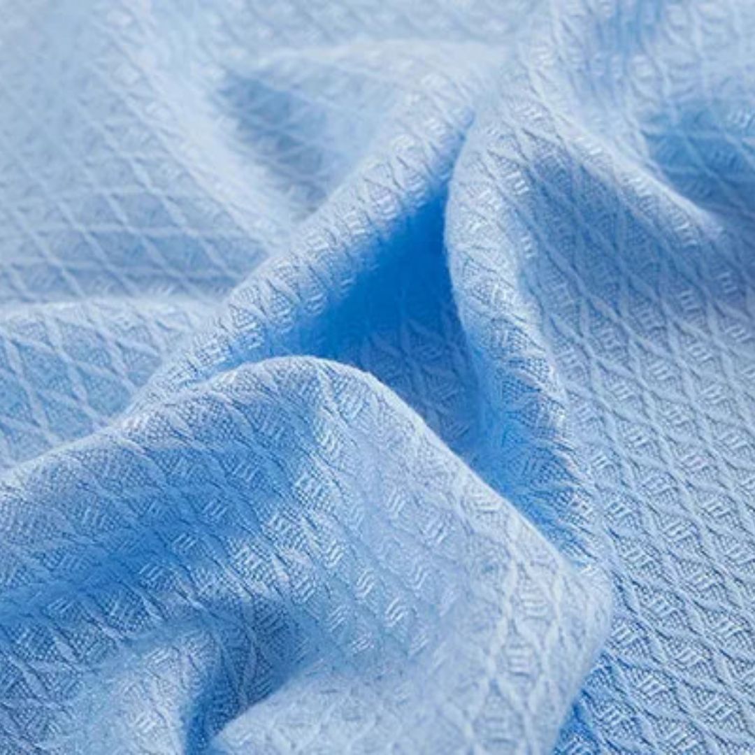 CoolBreeze | Cooling Blanket – Temperature Regulating – Breathable Bamboo Fibre – Cooler Nights – Relief From Night Sweats and Overheating