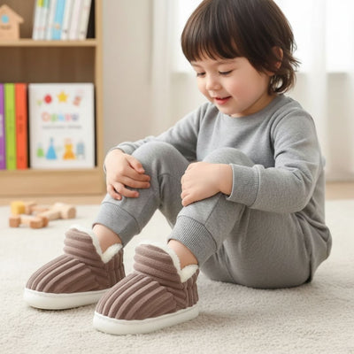 CozyStep | Kids Slippers – Non-Slip Grip – Plush Warm Lining – Keep Feet Cosy Safe and Supported – Perfect Indoor Comfort for Children