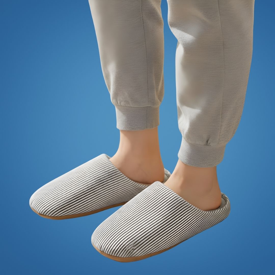 CozyStride | Warm House Slippers – Non-Slip Sole – Cushioned Silent Comfort – Keeps Feet Cozy, Supported & Pain-Free Indoors All Day