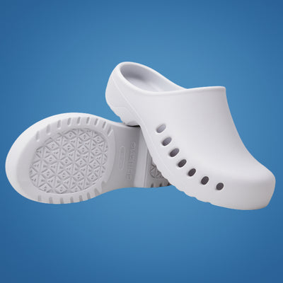 ShiftEase | Nursing Clogs – Slip-Resistant Safety – Breathable EVA Cushioning – Comfort for Long Shifts in Hospitals