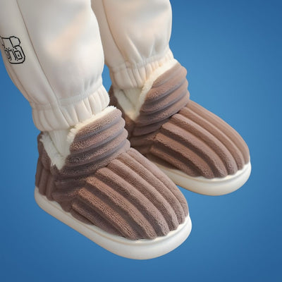 CozyStep | Kids Slippers – Non-Slip Grip – Plush Warm Lining – Keep Feet Cosy Safe and Supported – Perfect Indoor Comfort for Children