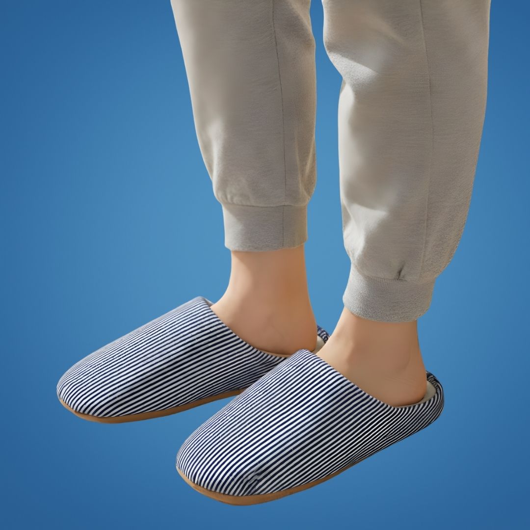 CozyStride | Warm House Slippers – Non-Slip Sole – Cushioned Silent Comfort – Keeps Feet Cozy, Supported & Pain-Free Indoors All Day