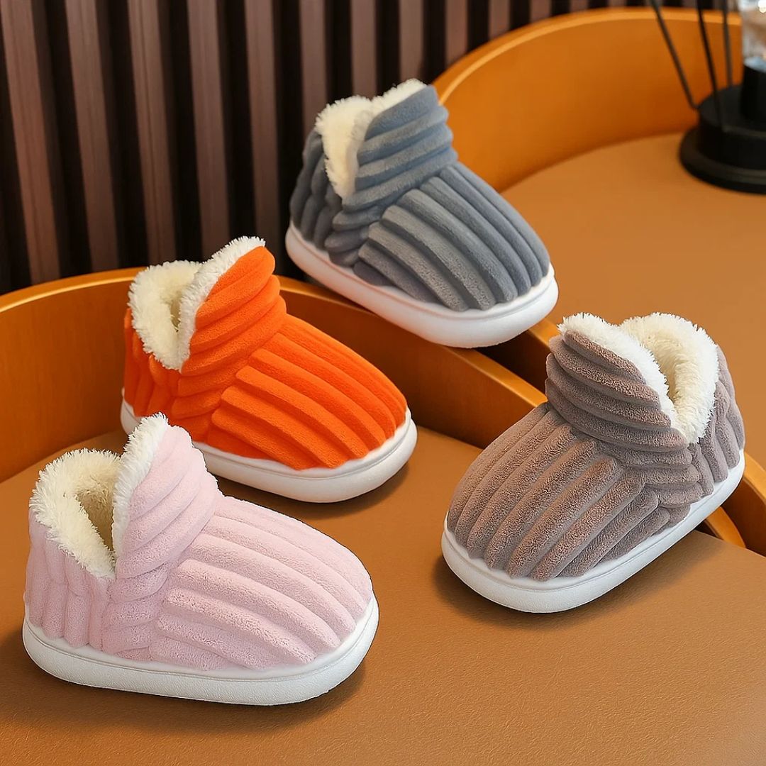CozyStep | Kids Slippers – Non-Slip Grip – Plush Warm Lining – Keep Feet Cosy Safe and Supported – Perfect Indoor Comfort for Children