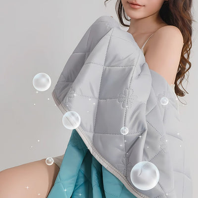 SilkCool | Cooling Blanket – Instant Cooling Comfort – Silky Hypoallergenic Fibre – Prevents Overheating – Relief for Night Sweats Sensitive Skin